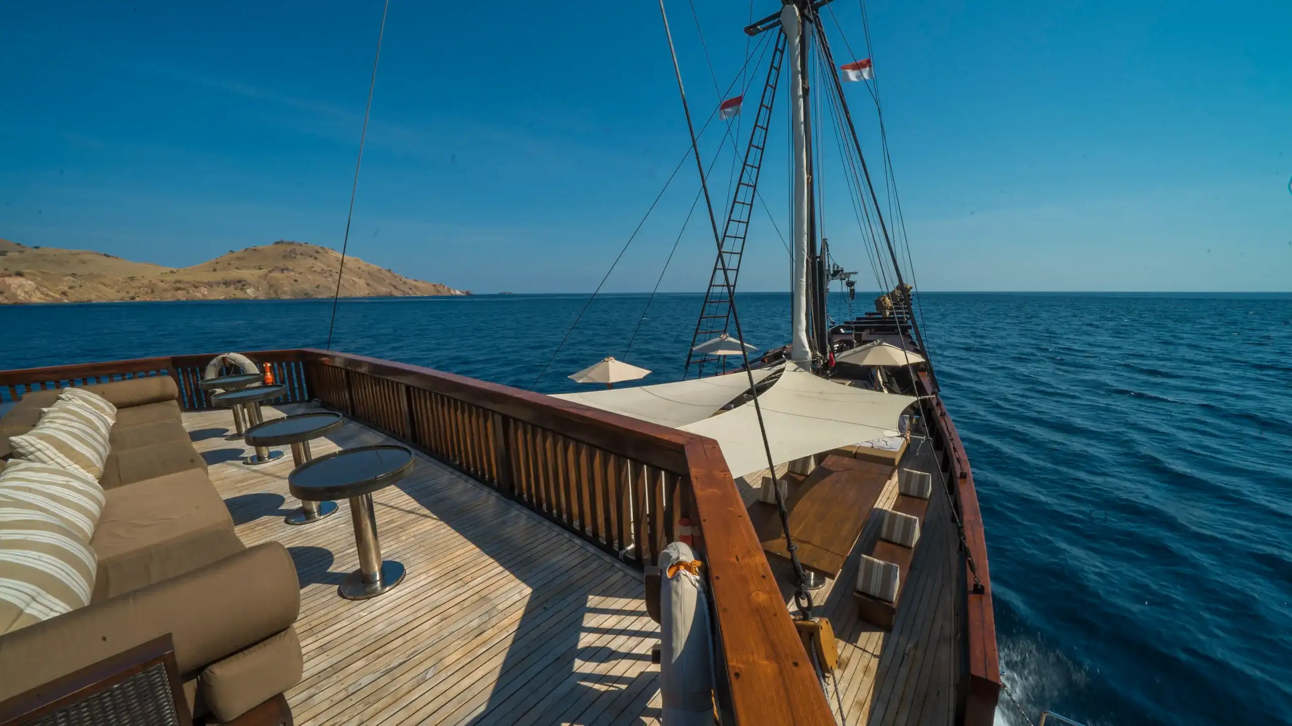What is the Best Time for a Luxury Wellness Retreat in Komodo?