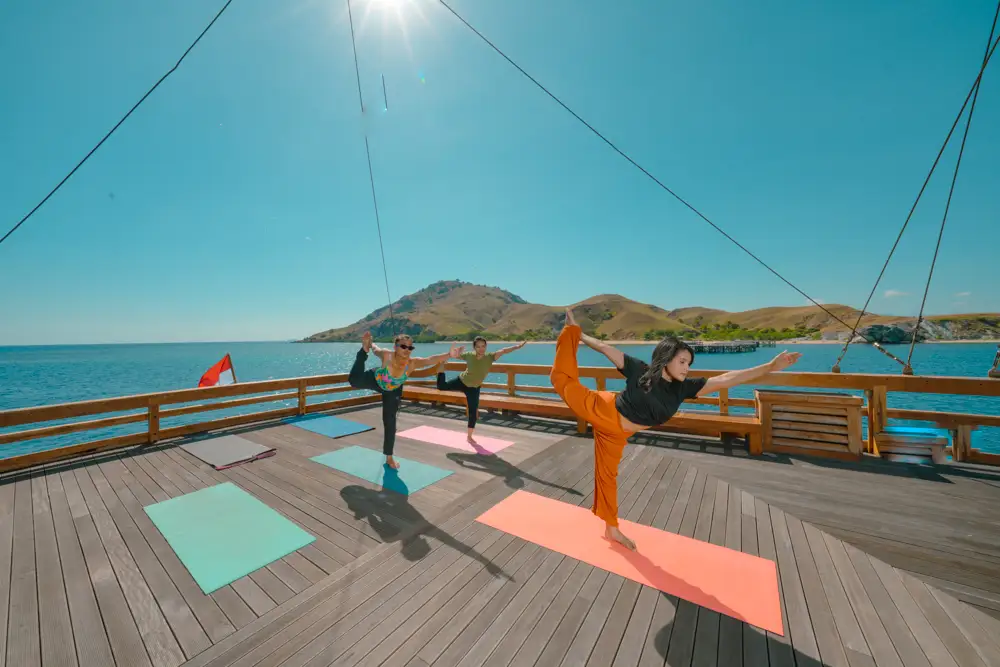 Finding the Best Liveaboard for a Komodo Yoga Wellness Retreat