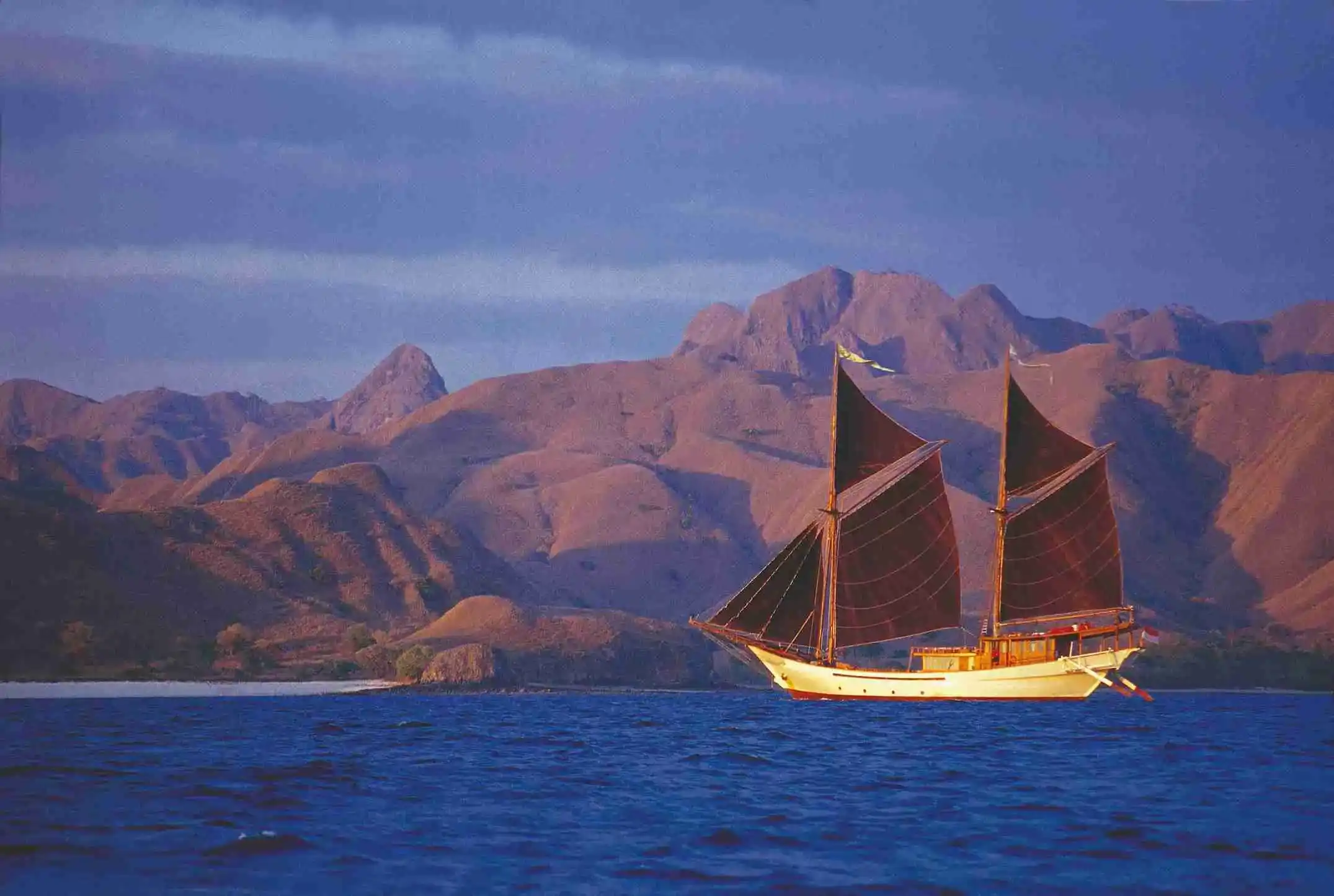 Private vs Shared Komodo Boats