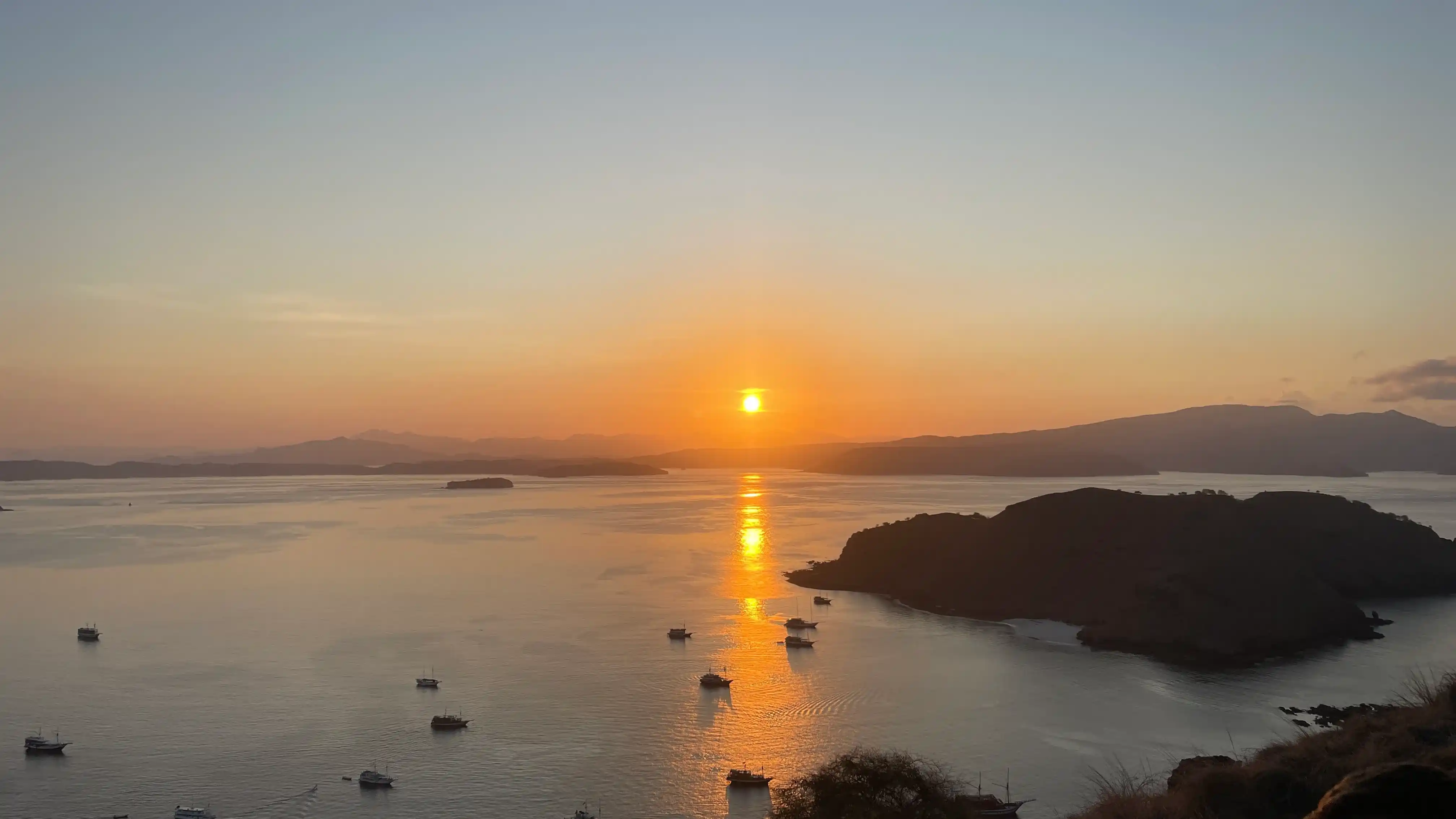 Padar, Rinca and Pink Beach Guide
